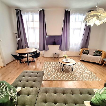 Apartment Emma - Old Town Pozsony Kültér fotó